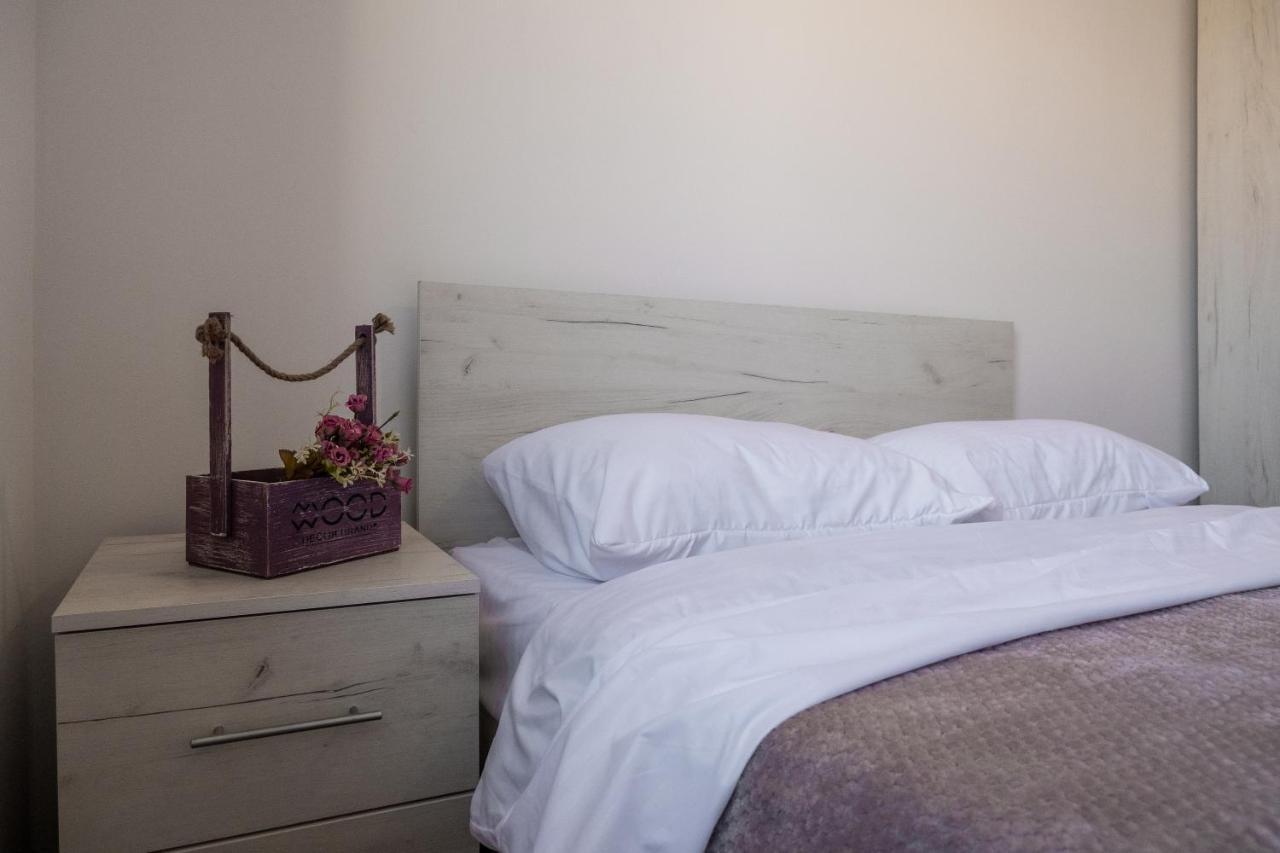 Bright Apartment On 13Th Floor Yerevan Bagian luar foto